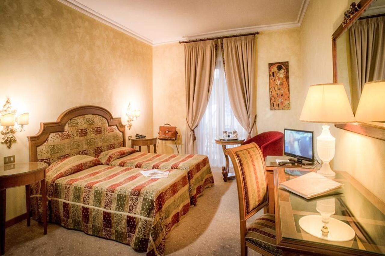 Grand Hotel Helio Cabala Марино Экстерьер фото