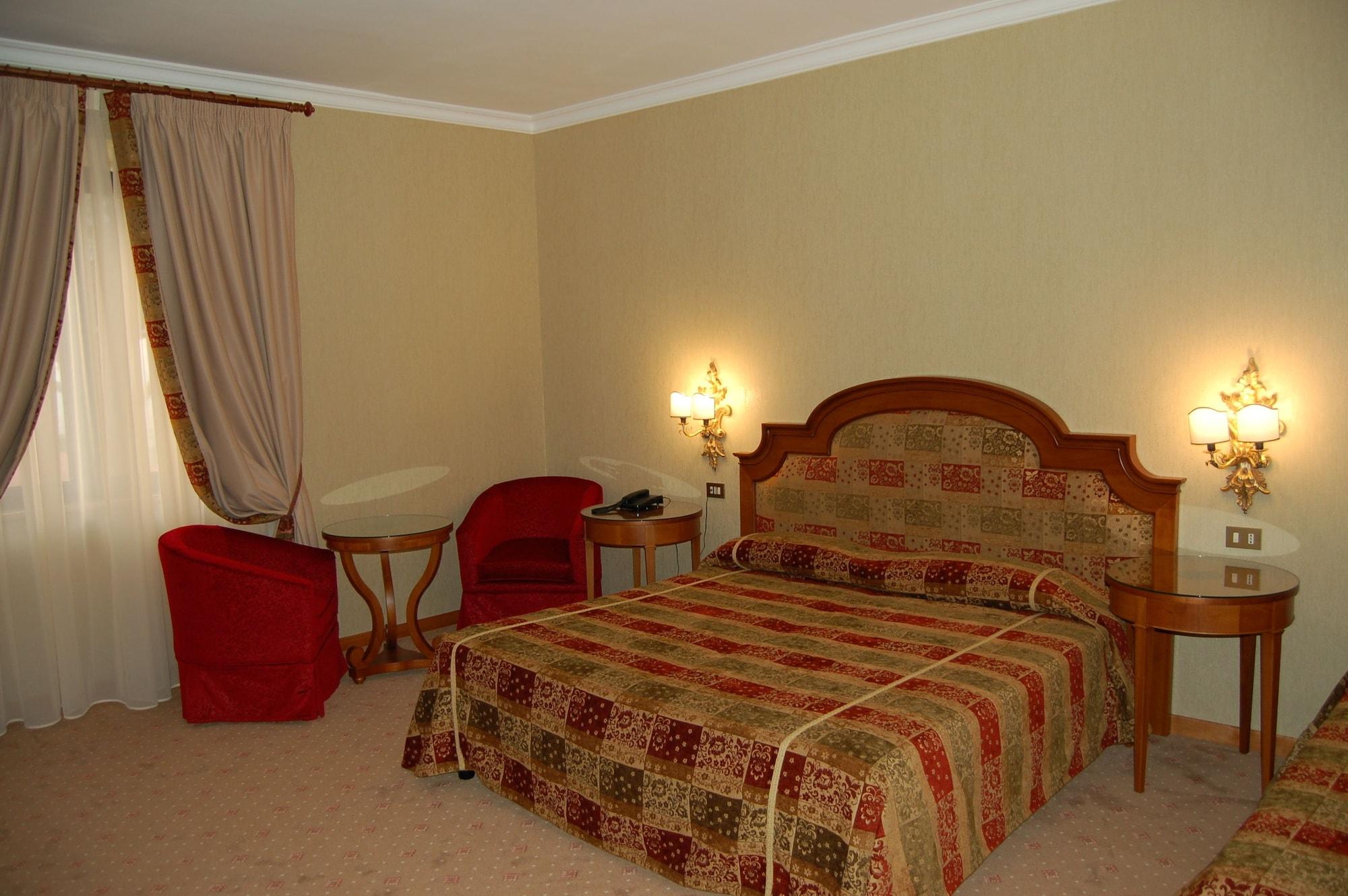 Grand Hotel Helio Cabala Марино Экстерьер фото