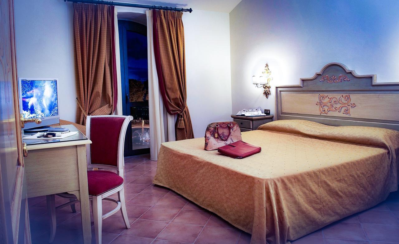 Grand Hotel Helio Cabala Марино Экстерьер фото
